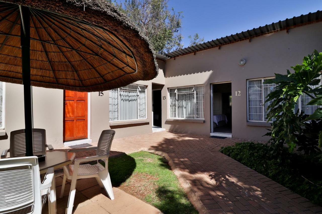 Fin And Feather Guest Lodge Boksburg Exterior foto